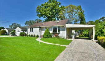 79 Columbus Blvd, Amityville, NY 11701