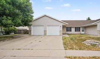 412 N 9th Ave, Brandon, SD 57005