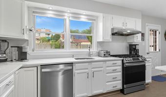 210 Coolidge Ave Ave, Absecon, NJ 08201