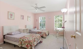 20385 BOWFONDS St, Ashburn, VA 20147