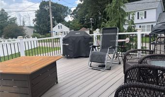23 Granite St, Johnston, RI 02919