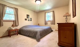 7051 WOODLAND Ln, Amherst, WI 54406