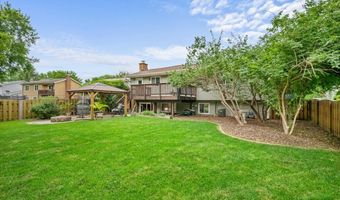 640 Ash St, Algonquin, IL 60102
