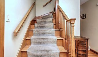 58 Anthony Ct, Bethany, CT 06524
