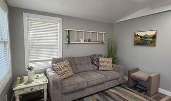 57 61 Dewey St, Arnolds Park, IA 51331