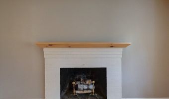 16 Crooked Spring Rd, Billerica, MA 01862