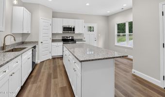 1407 Mountain View Rd, Benton, TN 37307