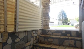 833 S 7th St, Albion, NE 68620