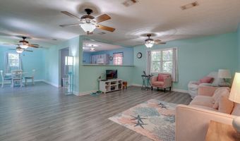 5052 Schira St, Bay St. Louis, MS 39520