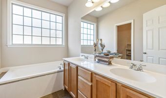 433 Wisteria Dr, Bauxite, AR 72011
