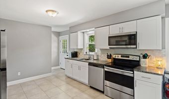 482 Radovan Ave, Bayville, NJ 08721
