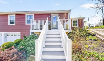 13 Mulcahy Ln, Billerica, MA 01821