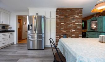 18 Cobb Rd, Ashburnham, MA 01430