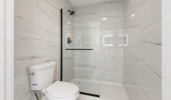 130 Zoar Ave, Attleboro, MA 02703