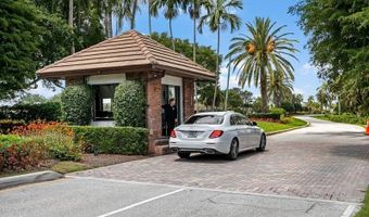 7 Atrium Cir D, Atlantis, FL 33462
