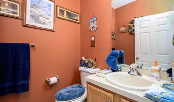 37 Hannah Lee Rd, Barnegat, NJ 08005