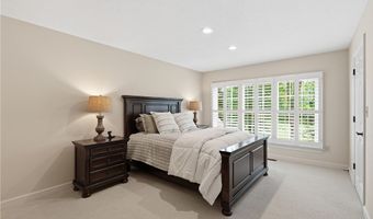 312 Aberdeen Ln, Aurora, OH 44202