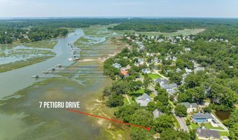 7 Petigru Dr, Beaufort, SC 29902