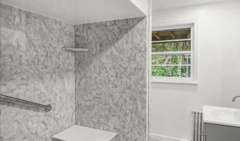 105 GIBRALTAR Rd, Reading, PA 19606
