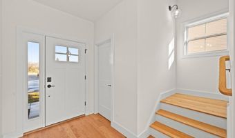 14 Fieldstone Ct 14, Bethel, CT 06801