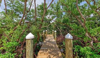 116 HAMMOCK Rd, Anna Maria, FL 34216