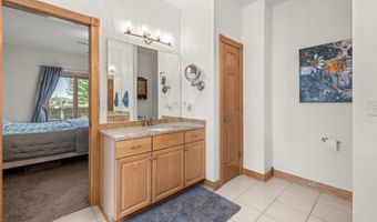 201 11th St NW, Altoona, IA 50009