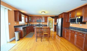 270 E Armitage Ave, Addison, IL 60101