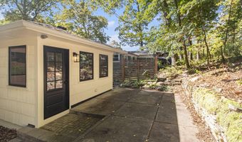 1122 Mixtwood St, Ann Arbor, MI 48103