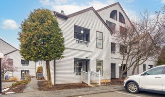 20 Raymond Pl 3-14B, Danbury, CT 06810