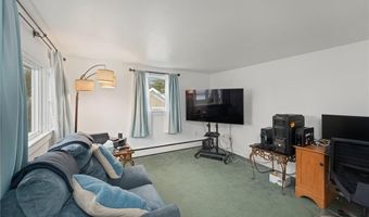 1737 Wampanoag Trl, Barrington, RI 02806