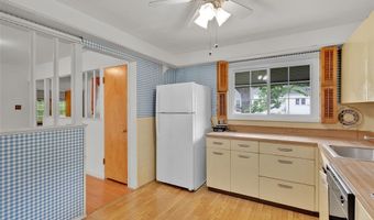 7161 Val Brook Ln, Affton, MO 63123