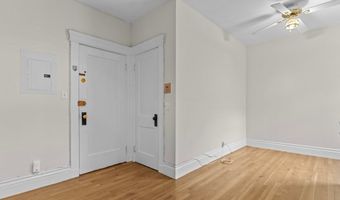 35 Queensberry 22, Boston, MA 02215
