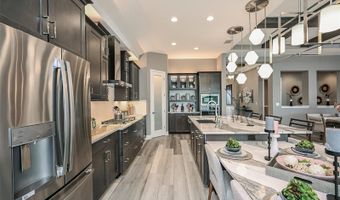 5373 WOLF CREEK Dr, Apollo Beach, FL 33572