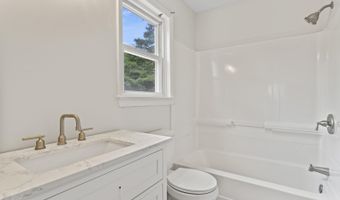 46 S Seas Ct, Barnegat, NJ 08005