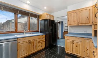 1804 LAUREL Dr, Cheyenne, WY 82009
