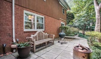 3818 N RIDGEVIEW Rd, Arlington, VA 22207