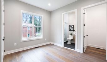 8525 RALEIGH Ave, Annandale, VA 22003