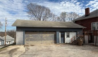 1015 S 6th St, Atchison, KS 66002