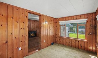 103 Hoover Blvd, Aliquippa, PA 15001