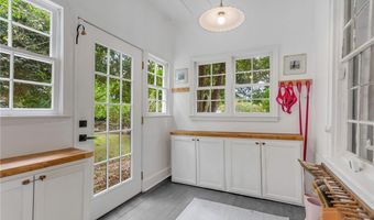 204 S Main St, Abbeville, SC 29620