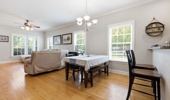 105 Moultrie Ln, Aberdeen, NC 28315