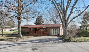 4821 Wick Mor Dr, Alton, IL 62002