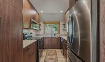 12900 Hawks Beard Lodge Condo 35/36, Black Butte Ranch, OR 97759