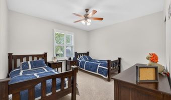 1331 Parkview Valley Dr, Ballwin, MO 63011