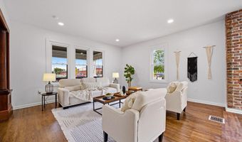 121 Walnut St, Ashville, OH 43103