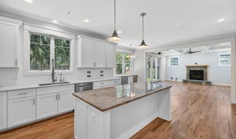 8905 HEMPSTEAD Ave, Bethesda, MD 20817