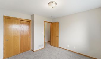 1001 26th Ave SW, Altoona, IA 50009