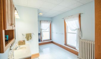 321 S Moore St, Algona, IA 50511