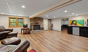 4382 3rd, Adrian, MI 49221