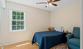 9220 BURNETTA Dr, Annandale, VA 22003